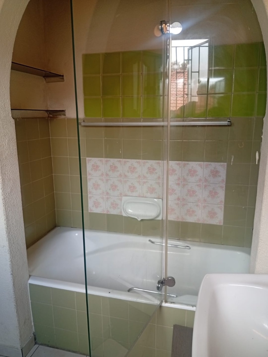 1 Bedroom Property for Sale in Birch Acres Gauteng