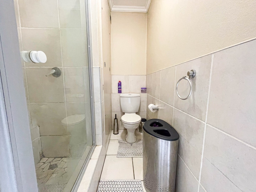 To Let 2 Bedroom Property for Rent in Morningside Gauteng