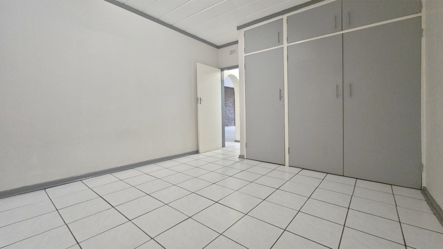 2 Bedroom Property for Sale in Vereeniging Gauteng