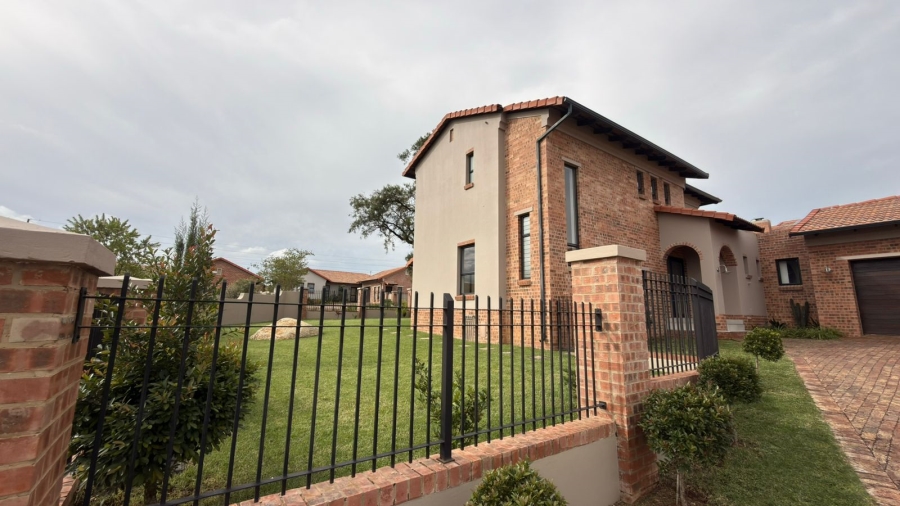 3 Bedroom Property for Sale in Avianto Estates Gauteng