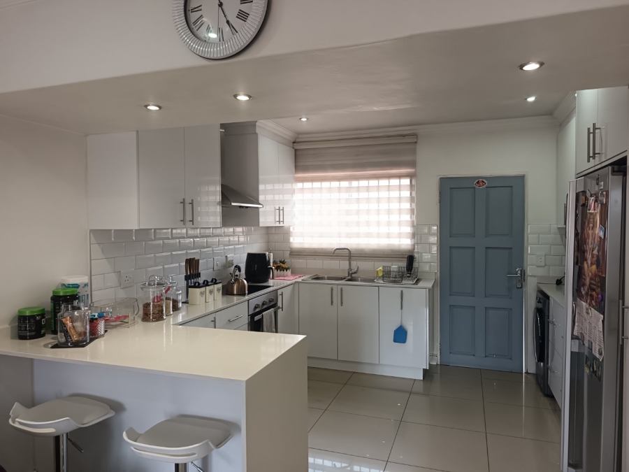 3 Bedroom Property for Sale in Lenasia Gauteng