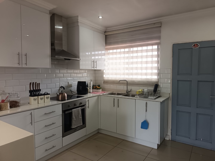3 Bedroom Property for Sale in Lenasia Gauteng