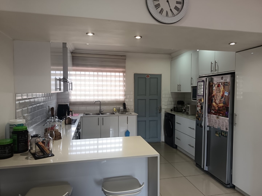 3 Bedroom Property for Sale in Lenasia Gauteng