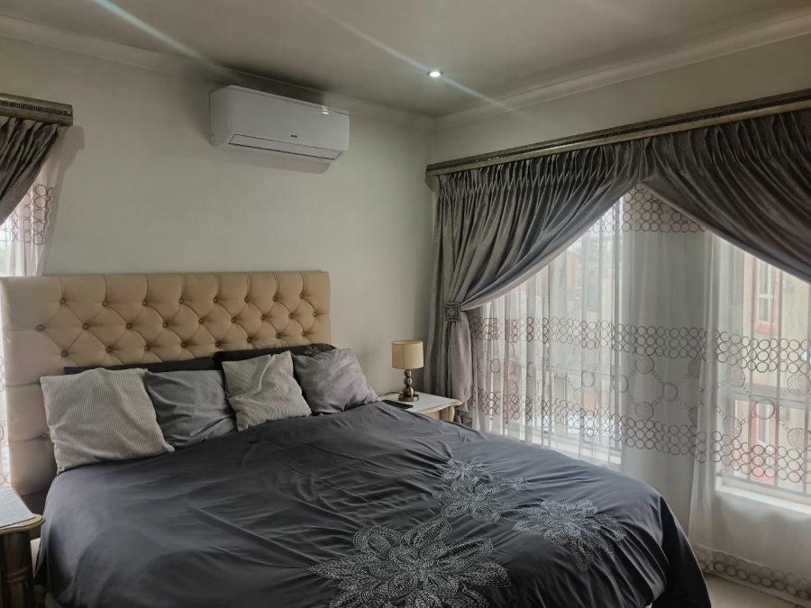 3 Bedroom Property for Sale in Lenasia Gauteng