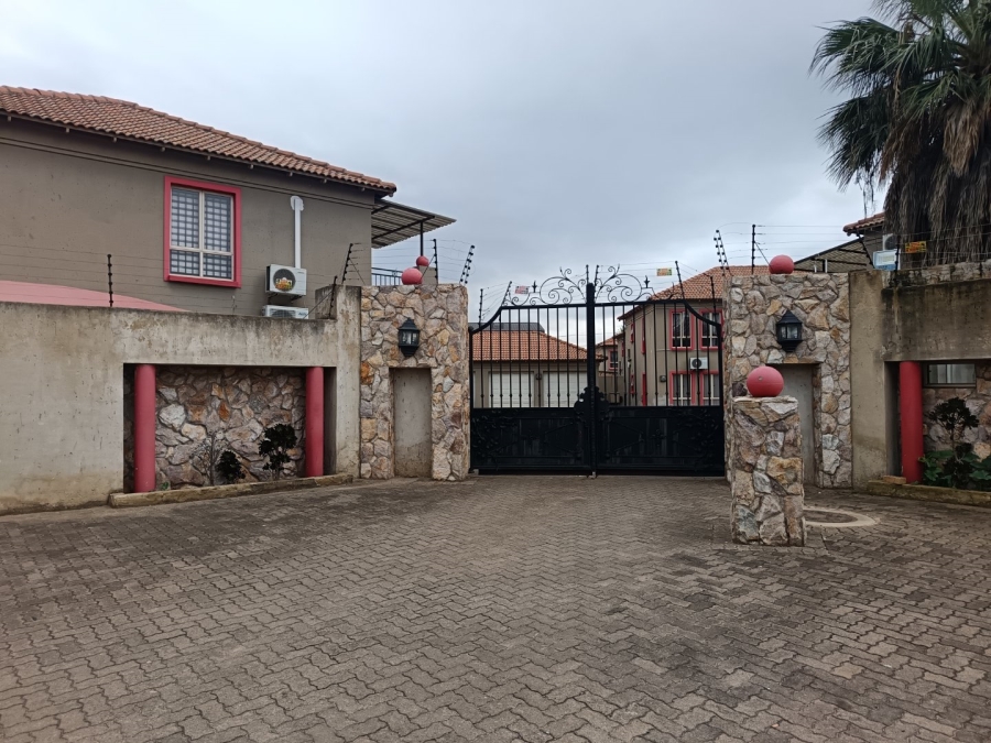 3 Bedroom Property for Sale in Lenasia Gauteng