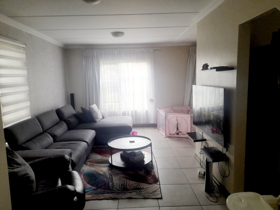 3 Bedroom Property for Sale in Amberfield Gauteng