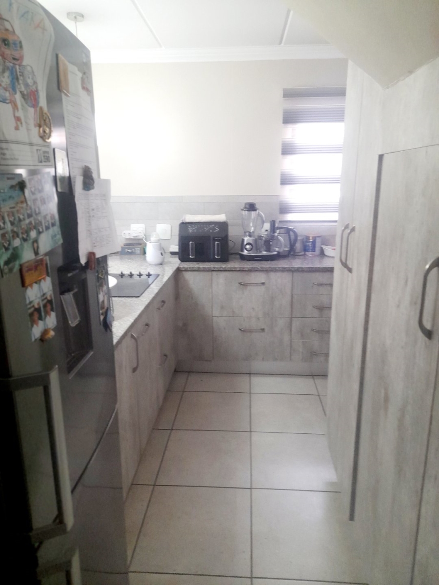 3 Bedroom Property for Sale in Amberfield Gauteng