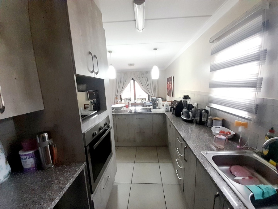 3 Bedroom Property for Sale in Amberfield Gauteng