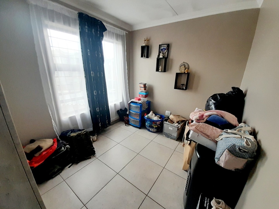 3 Bedroom Property for Sale in Amberfield Gauteng