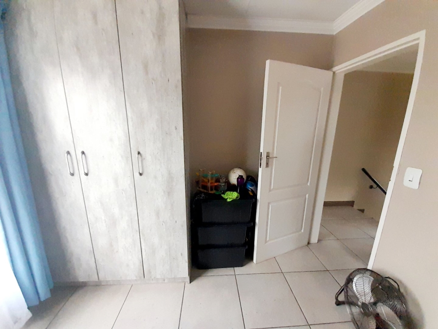 3 Bedroom Property for Sale in Amberfield Gauteng