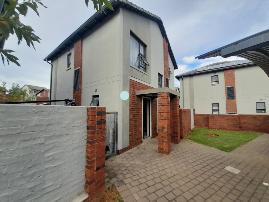 3 Bedroom Property for Sale in Amberfield Gauteng