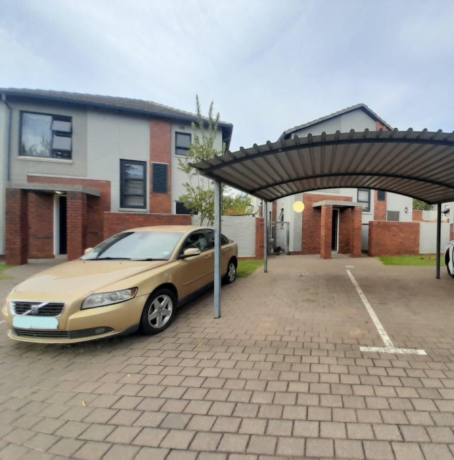 3 Bedroom Property for Sale in Amberfield Gauteng