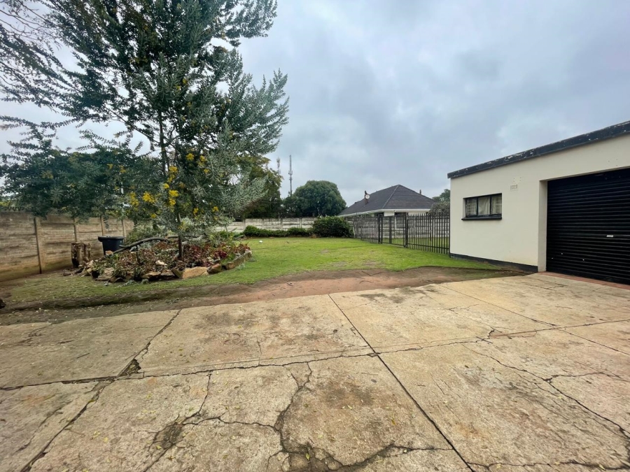 3 Bedroom Property for Sale in Selcourt Gauteng