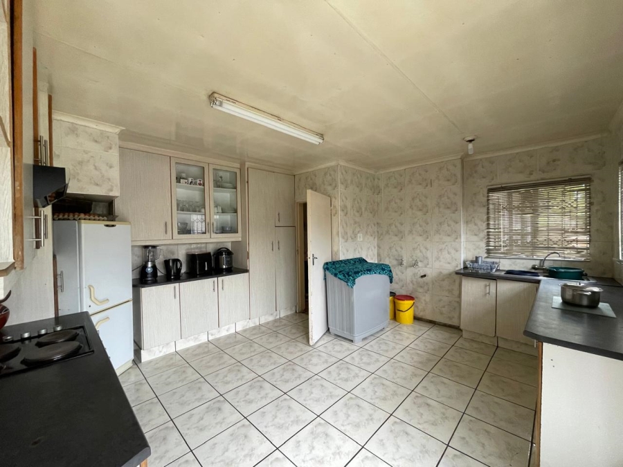 3 Bedroom Property for Sale in Selcourt Gauteng
