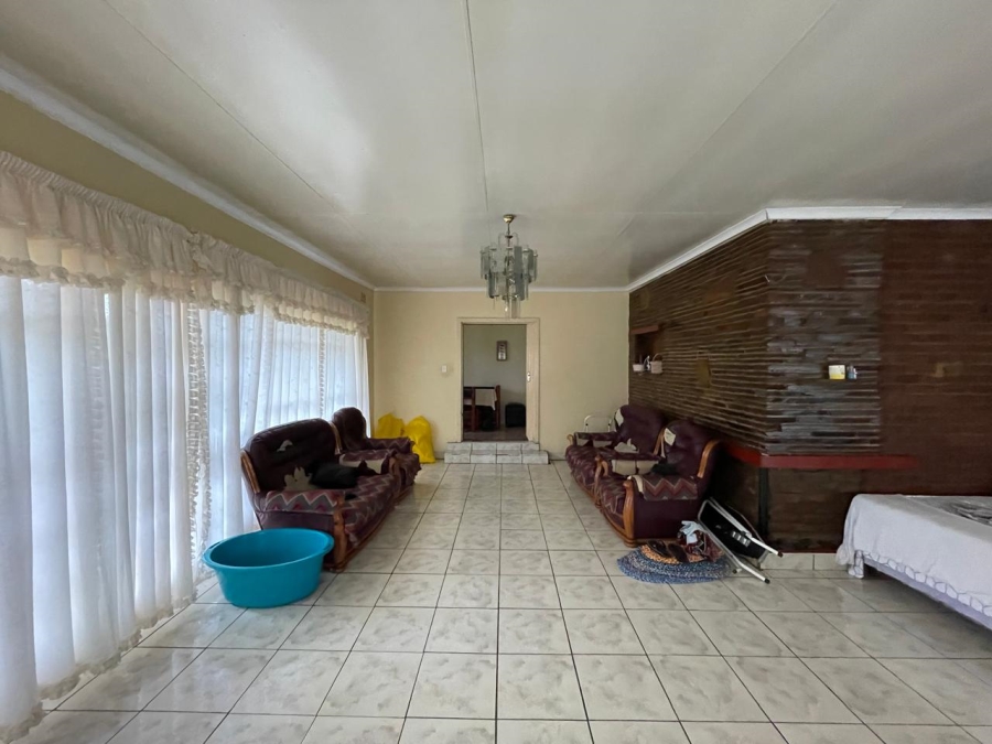 3 Bedroom Property for Sale in Selcourt Gauteng