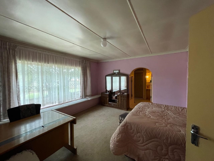 3 Bedroom Property for Sale in Selcourt Gauteng