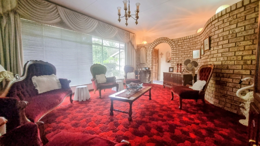 4 Bedroom Property for Sale in Waldrift Gauteng