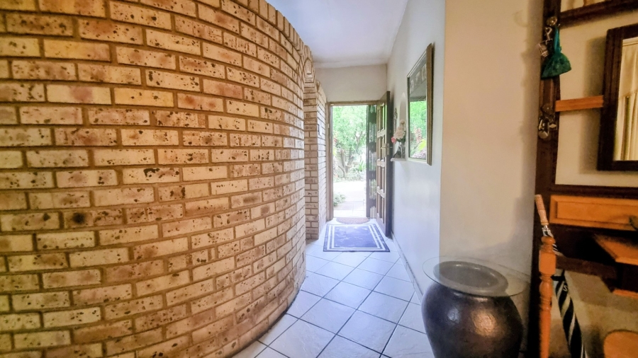 4 Bedroom Property for Sale in Waldrift Gauteng