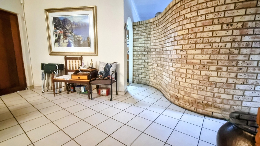 4 Bedroom Property for Sale in Waldrift Gauteng