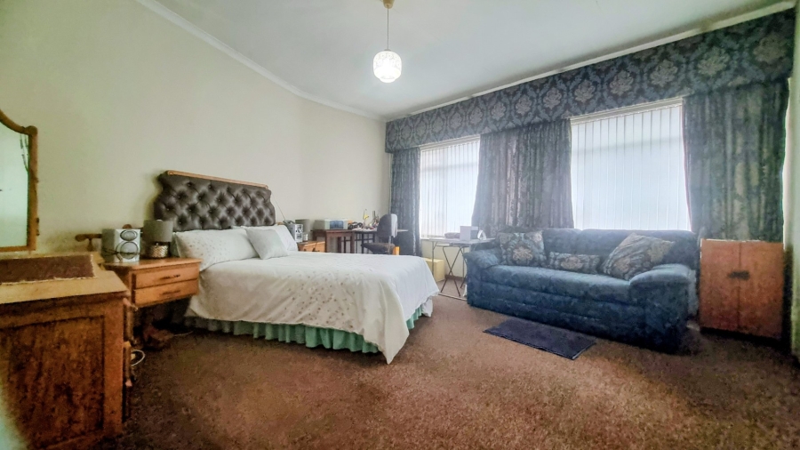 4 Bedroom Property for Sale in Waldrift Gauteng