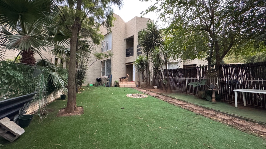 3 Bedroom Property for Sale in Three Rivers Proper Gauteng