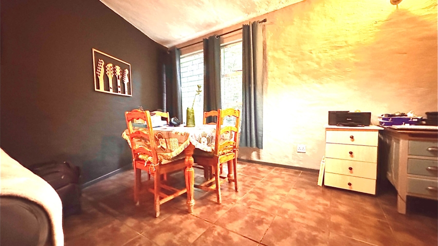 3 Bedroom Property for Sale in Three Rivers Proper Gauteng
