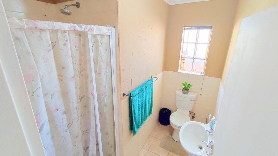 2 Bedroom Property for Sale in Heuwelsig Estate Gauteng