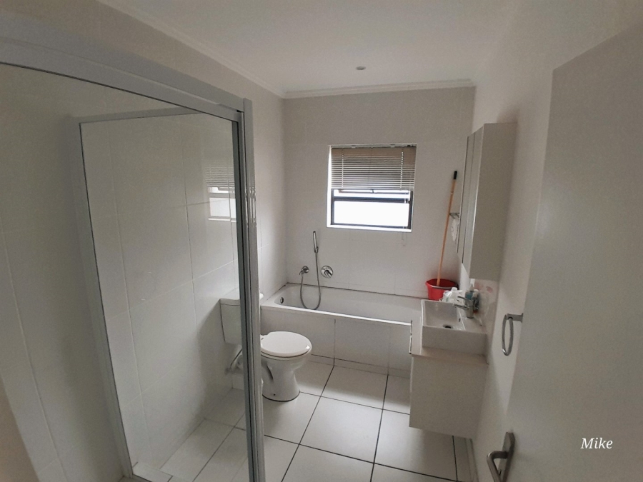 To Let 2 Bedroom Property for Rent in Barbeque Downs Gauteng