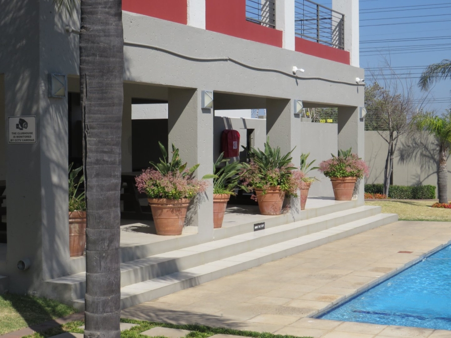 To Let 2 Bedroom Property for Rent in Barbeque Downs Gauteng