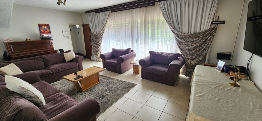 6 Bedroom Property for Sale in De Wetshof Gauteng