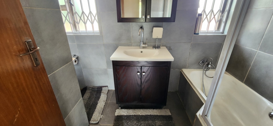 6 Bedroom Property for Sale in De Wetshof Gauteng