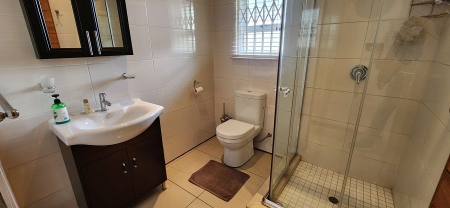 6 Bedroom Property for Sale in De Wetshof Gauteng
