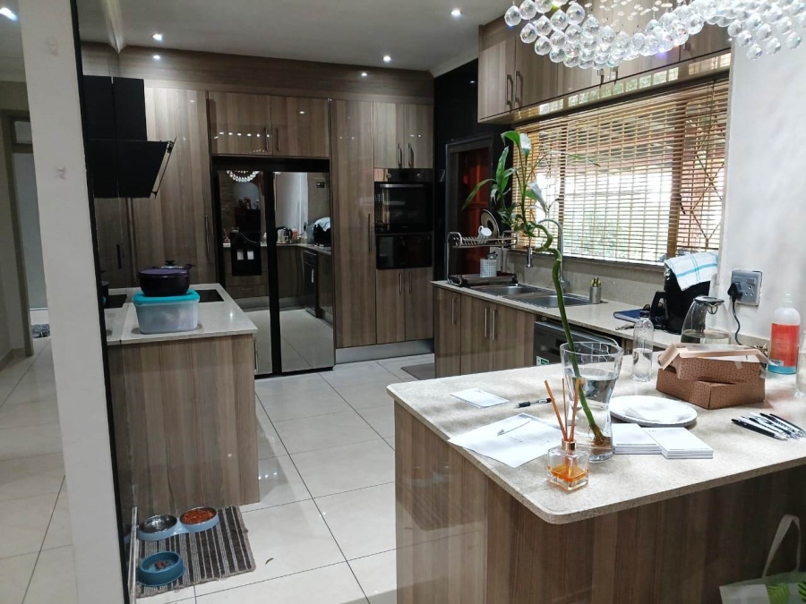 4 Bedroom Property for Sale in Illiondale Gauteng