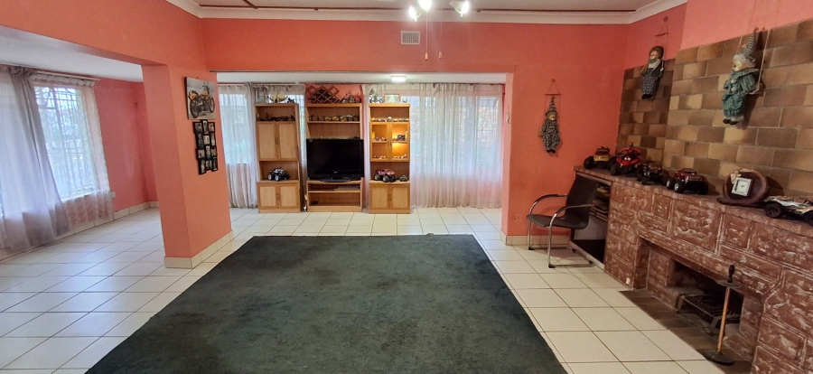 3 Bedroom Property for Sale in Mountain View Gauteng