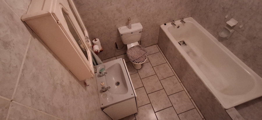 3 Bedroom Property for Sale in Mountain View Gauteng