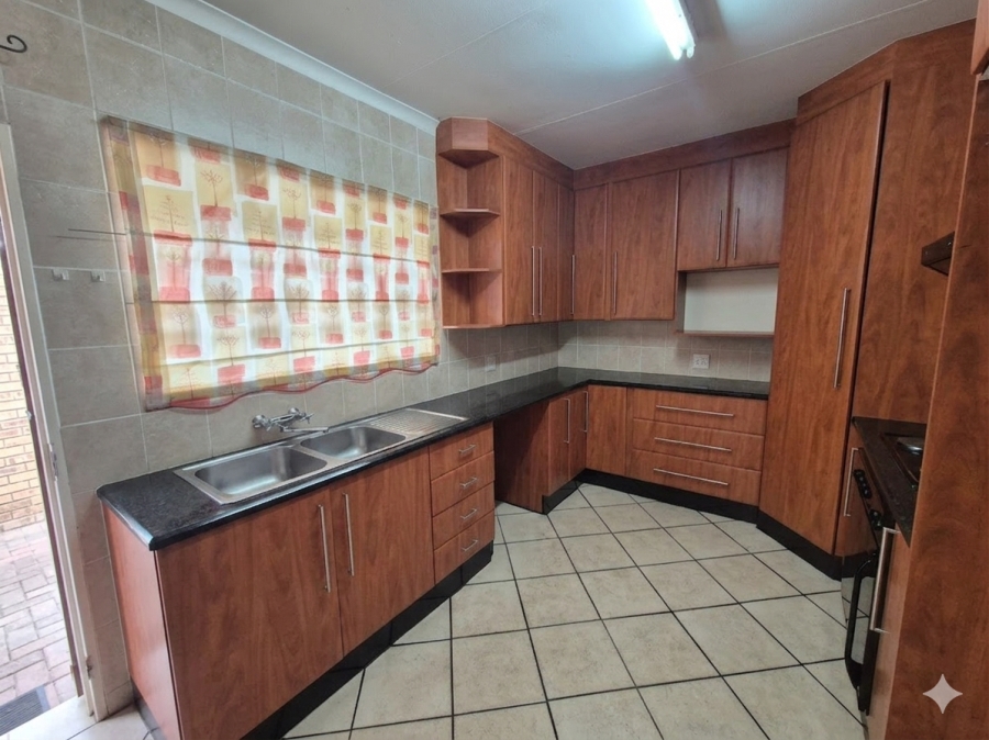 3 Bedroom Property for Sale in Vanderbijlpark SW 5 Gauteng
