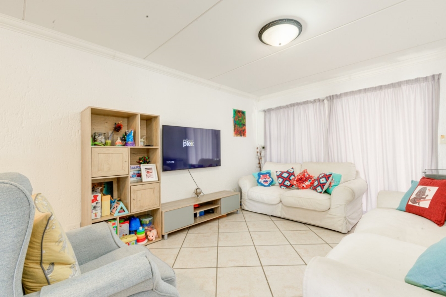 To Let 2 Bedroom Property for Rent in Sunninghill Gauteng
