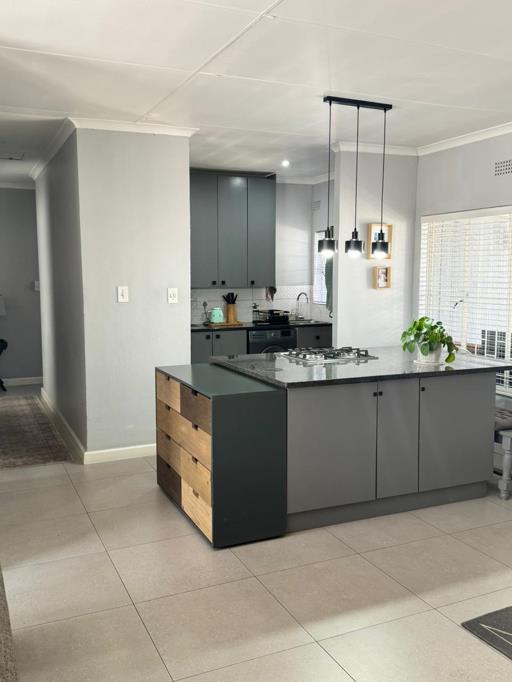2 Bedroom Property for Sale in Noordwyk Gauteng