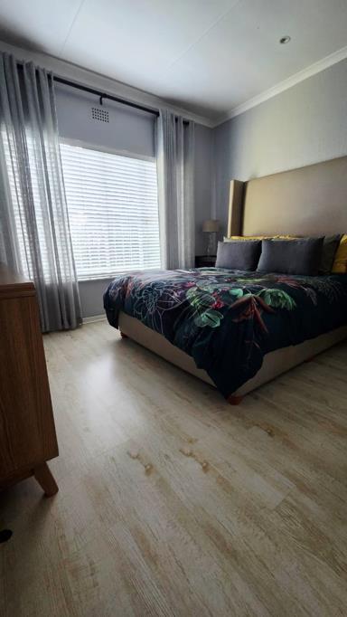 2 Bedroom Property for Sale in Noordwyk Gauteng