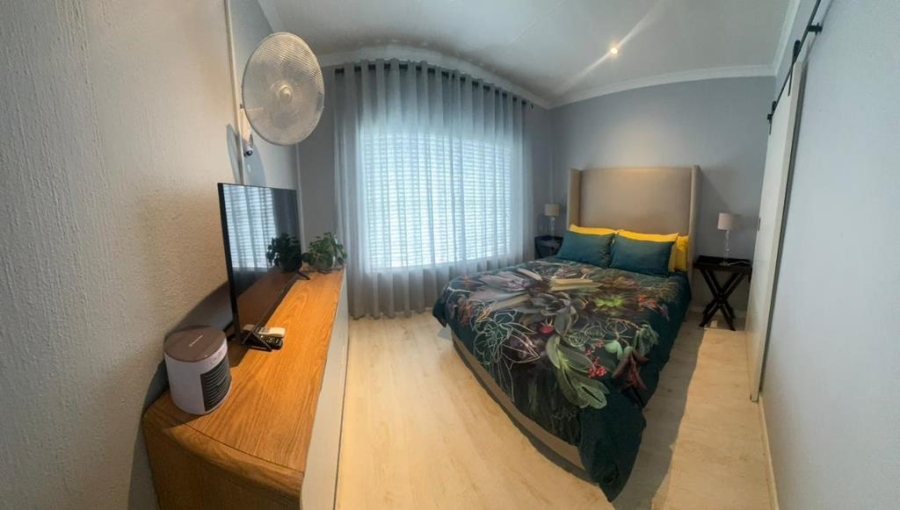 2 Bedroom Property for Sale in Noordwyk Gauteng