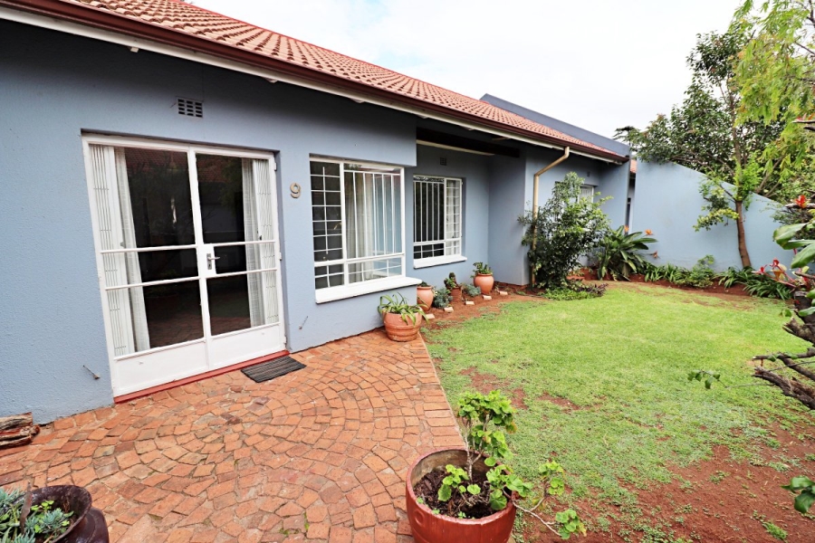 2 Bedroom Property for Sale in Simmerfield Gauteng