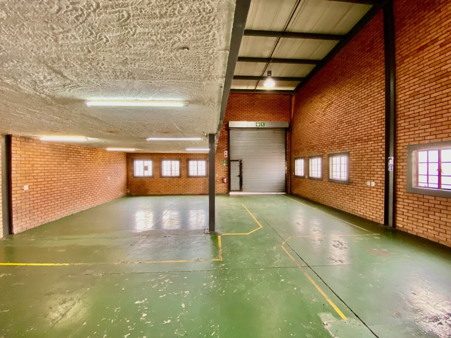 To Let Commercial Property for Rent in Hennopspark Industrial Gauteng