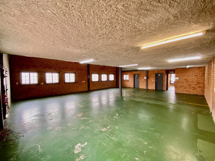 To Let Commercial Property for Rent in Hennopspark Industrial Gauteng