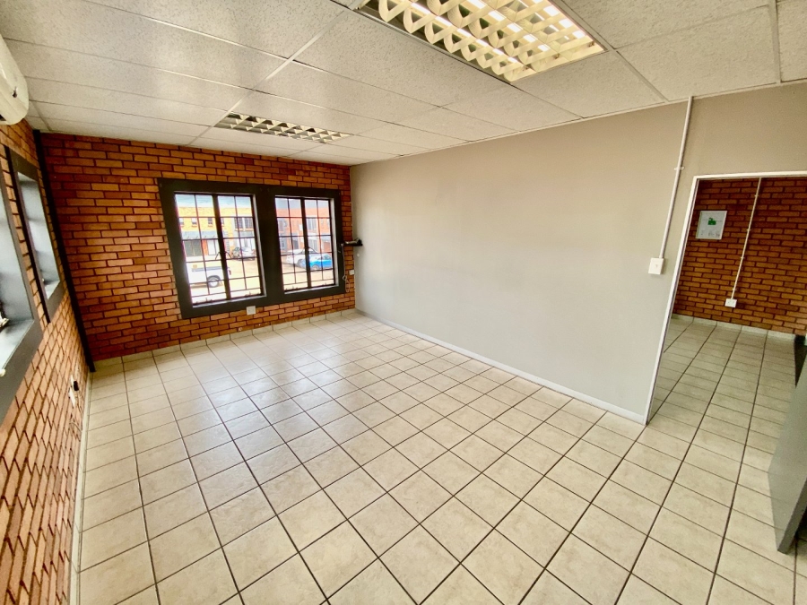 To Let Commercial Property for Rent in Hennopspark Industrial Gauteng