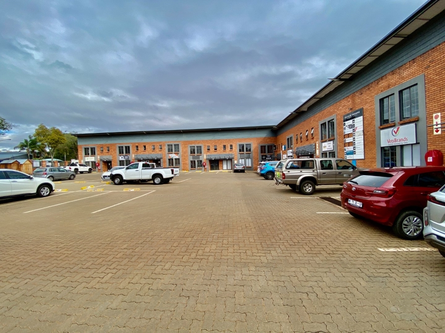 To Let Commercial Property for Rent in Hennopspark Industrial Gauteng