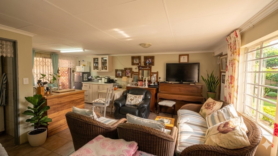 3 Bedroom Property for Sale in South Crest Gauteng