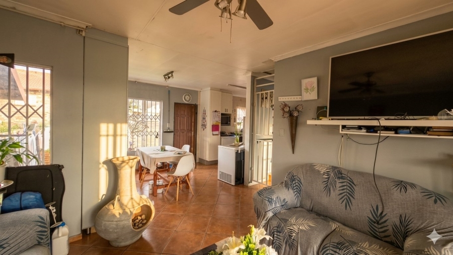 3 Bedroom Property for Sale in South Crest Gauteng