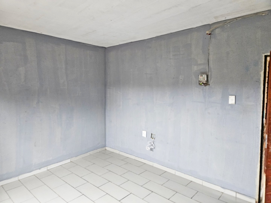 16 Bedroom Property for Sale in Tembisa Central Gauteng