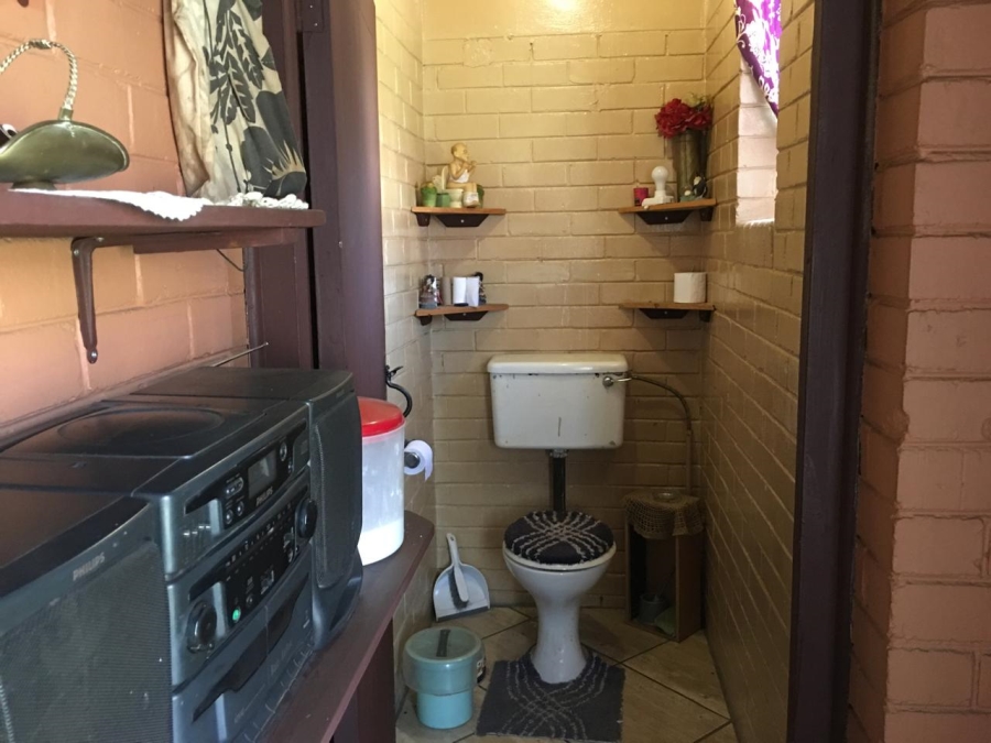 2 Bedroom Property for Sale in South Hills Gauteng