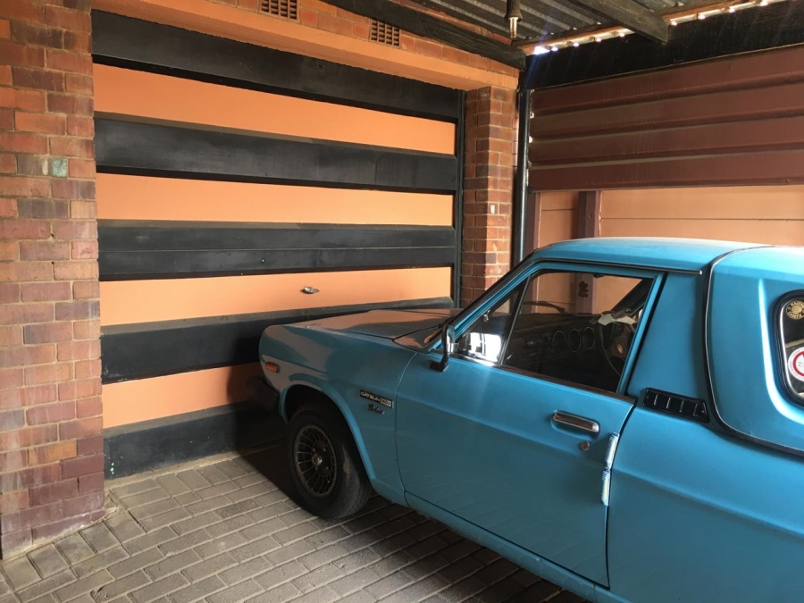 2 Bedroom Property for Sale in South Hills Gauteng